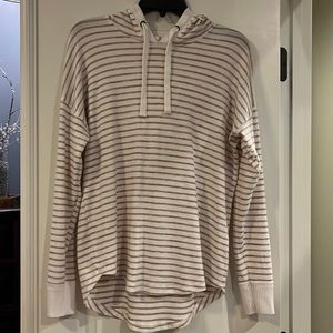 Women’s  Abercrombie & Fitch hooded pullover